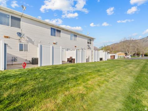 422 E 2050 N North Ogden UT 84414