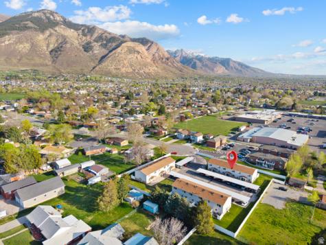 422 E 2050 N North Ogden UT 84414