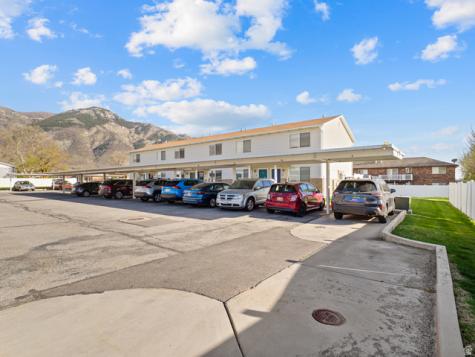 422 E 2050 N North Ogden UT 84414