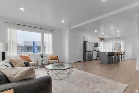 1454 S 410 E Ogden UT 84404