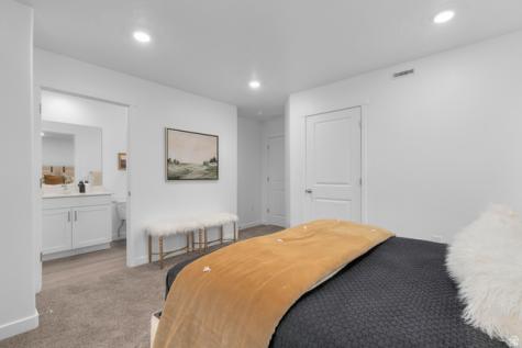 1454 S 410 E Ogden UT 84404