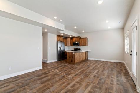 1161 W 325 N Clearfield UT 84015
