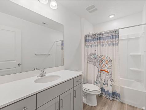 8533 W Meadow Bank Way Magna UT 84044