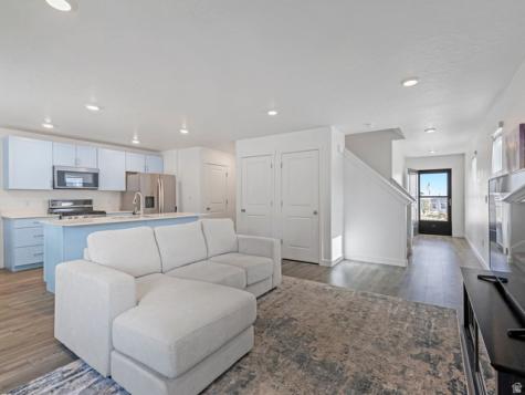 8533 W Meadow Bank Way Magna UT 84044
