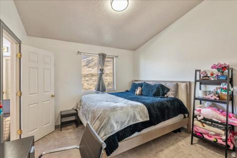 1404 N Spring Mountain Road E Springville UT 84663