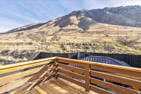 1404 N Spring Mountain Road E Springville UT 84663