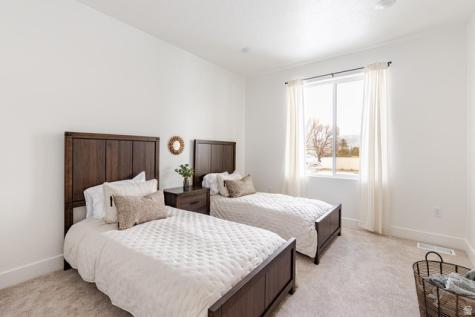 5846 N Jeeder Drive Mountain Green UT 84050
