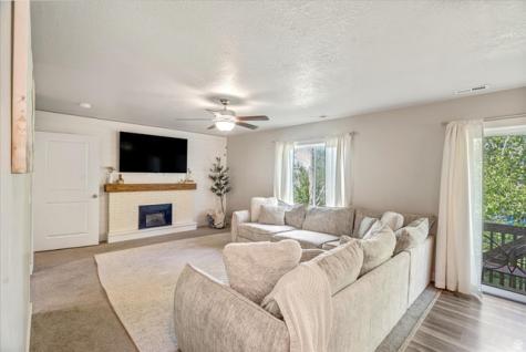 1014 N 120 E Santaquin UT 84655