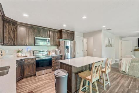 1014 N 120 E Santaquin UT 84655