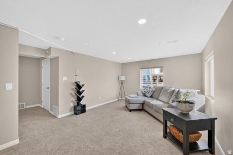 923 E Absaroka Court Draper UT 84020