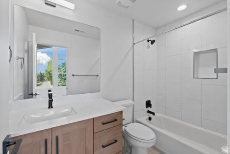 545 E 7215 S Midvale UT 84047