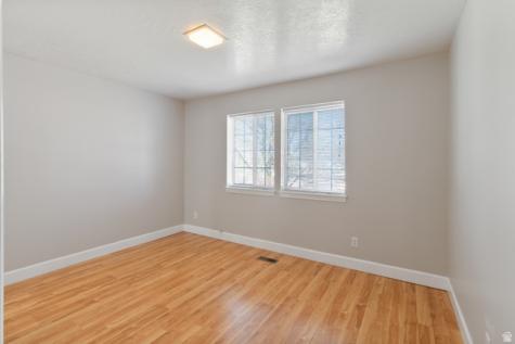 488 E 200 S Clearfield UT 84015