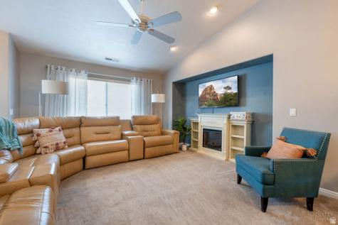 296 E 900 S St. George UT 84770