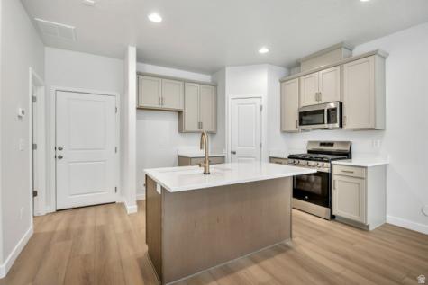 762 W 520 S American Fork UT 84003