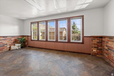 1658 E 1450 S Ogden UT 84404