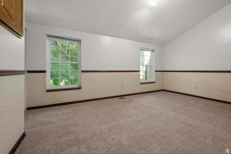 1658 E 1450 S Ogden UT 84404
