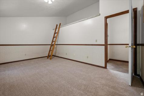 1658 E 1450 S Ogden UT 84404