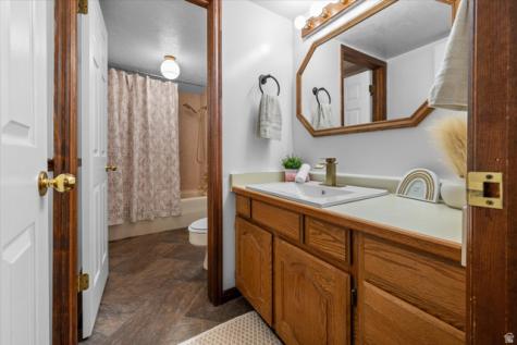 1658 E 1450 S Ogden UT 84404