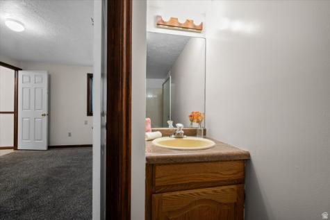 1658 E 1450 S Ogden UT 84404