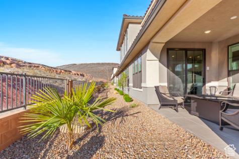 2343 E Escondido Drive Washington UT 84780