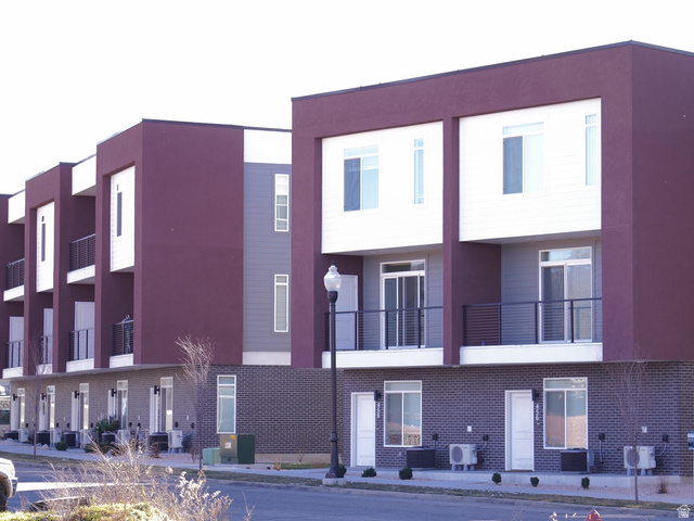462 E 625 S Clearfield UT 84015