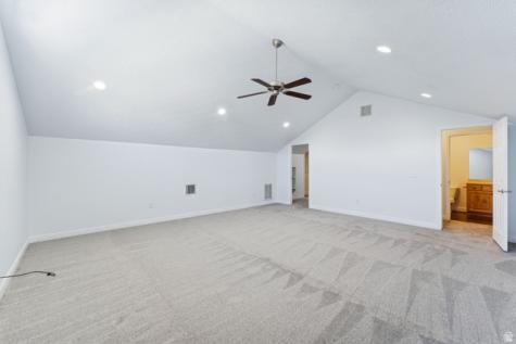 877 W 1920 S Syracuse UT 84075