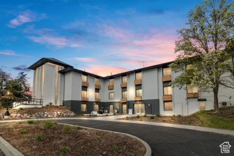 404 E 5600 S Murray UT 84107