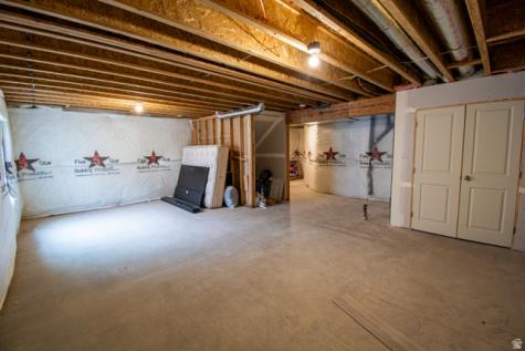 7030 N Golden Acres Loop Eagle Mountain UT 84005