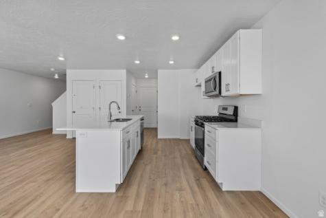 2105 Wolverine Way Washington UT 84780