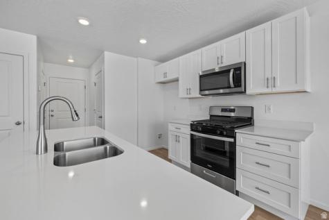 2105 Wolverine Way Washington UT 84780