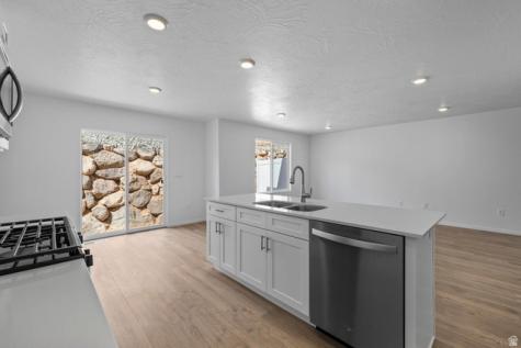 2105 Wolverine Way Washington UT 84780