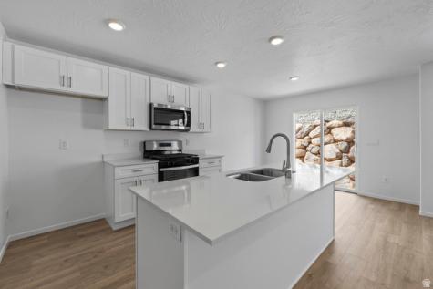 2105 Wolverine Way Washington UT 84780