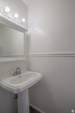 513 N 400 E Bountiful UT 84010