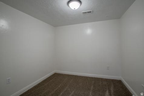 513 N 400 E Bountiful UT 84010