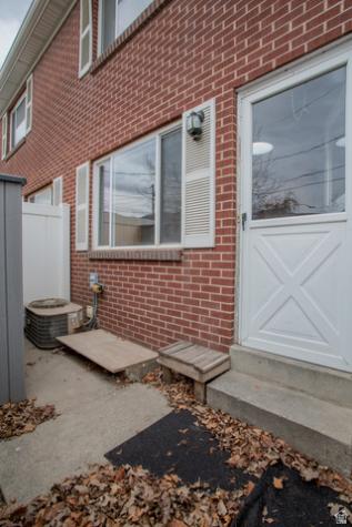 513 N 400 E Bountiful UT 84010