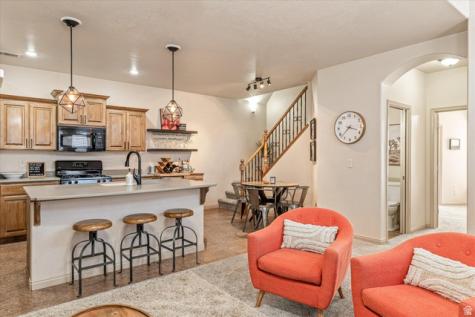 345 N 2450 E St. George UT 84790