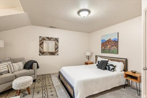 345 N 2450 E St. George UT 84790