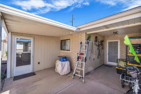 1175 E 900 Lane S St. George UT 84770