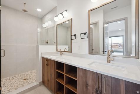 1409 N Puesta Del Sol Lane Washington UT 84780