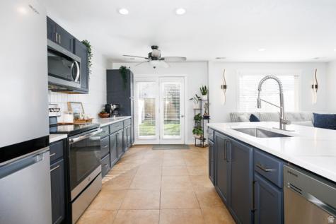 207 E 820 S Centerville UT 84014