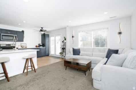 207 E 820 S Centerville UT 84014