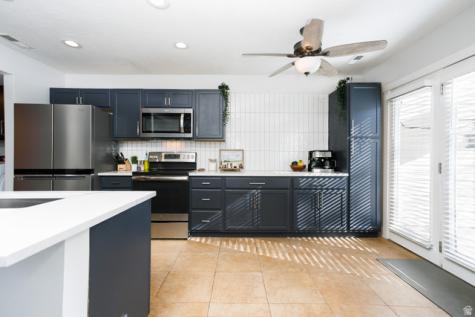 207 E 820 S Centerville UT 84014