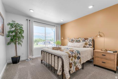 1260 N 275 E Harrisville UT 84404