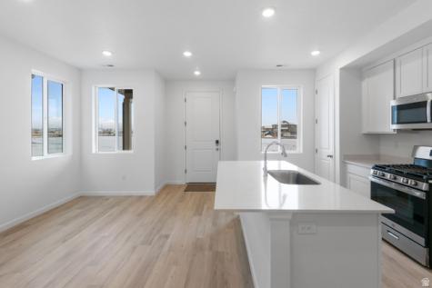 1334 E 1670 N Payson UT 84651