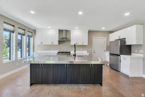 7045 S 300 E Midvale UT 84047