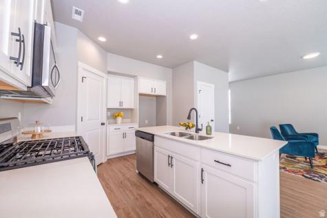 3497 S 4250 W West Haven UT 84401
