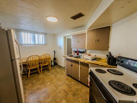 625 S 200 E Springville UT 84663