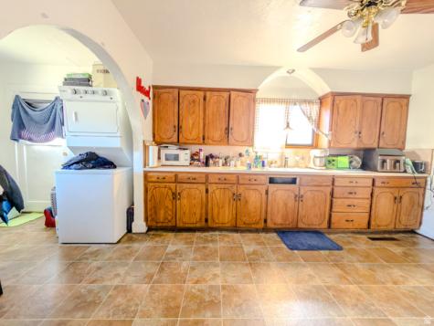 625 S 200 E Springville UT 84663