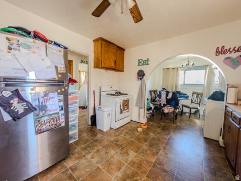 625 S 200 E Springville UT 84663