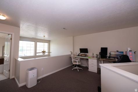 83 W 200 N Centerville UT 84014